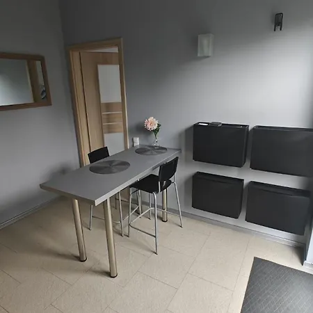 Apartament, Mieszkanie Apartament *